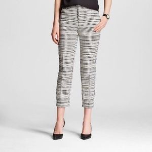 Classic Jacquard-Style Ankle Pant